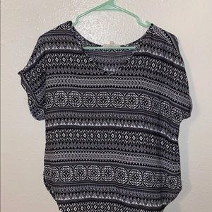 tribal top